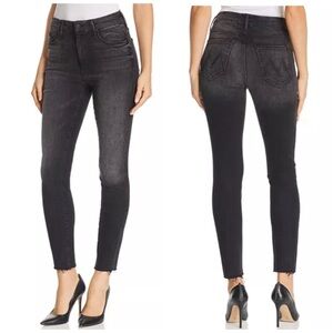 Mother • Looker High-Rise Ankle Fray Skinny Jeans in Night Hawk